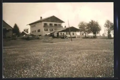 AK St. Ulrich in Gschleir, Gasthof und Wiese