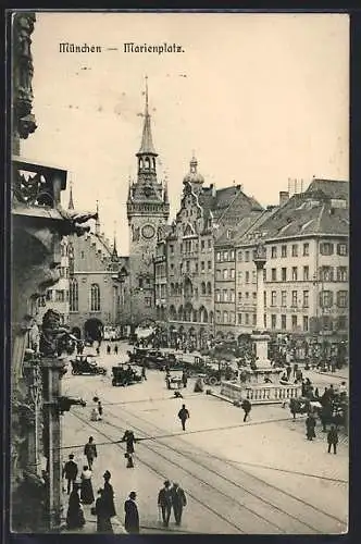 AK München, Geschäftiges Treiben auf dem Marienplatz