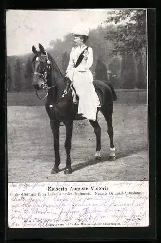 AK Kaiserin Auguste Victoria Königin von Preussen in der Uniform Ihres Leib-Kürassier-Regiments beim Ausritt