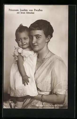 AK Prinzessin Joachim von Preussen mit dem kleinen Sohn