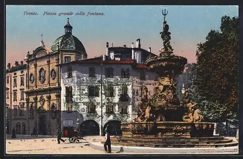 AK Trento, Der grosse Platz mit Springbrunnen