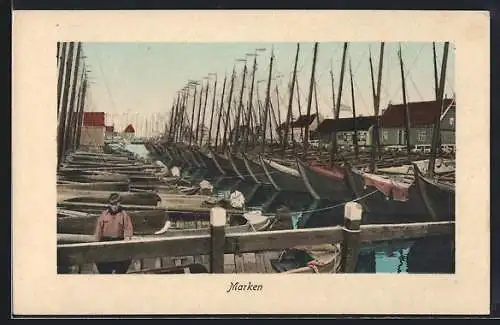 AK Marken, Schiffe aufgereiht am Hafen