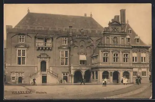 AK Haarlem, Stadhuis