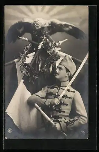 AK Österreichischer Soldat in Uniform mit Säbel