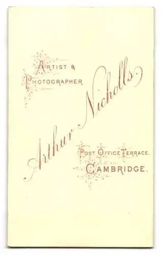 Fotografie Arthur Nicholls, Cambridge, Post Office Terrace, Porträt eines jungen Mannes