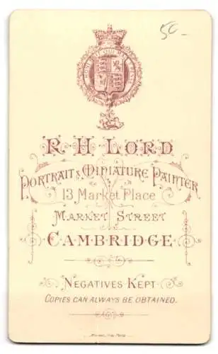 Fotografie R.H. Lord, Cambridge, Market Place 13, Porträt eines jungen Mannes