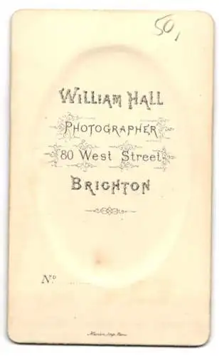 Fotografie W. Hall, Brighton, West Street 80, Portrait eines jungen Mannes