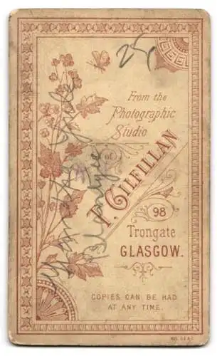 Fotografie T. Gilfillan, Glasgow, Trongate 98, Porträt eines bärtigen Mannes