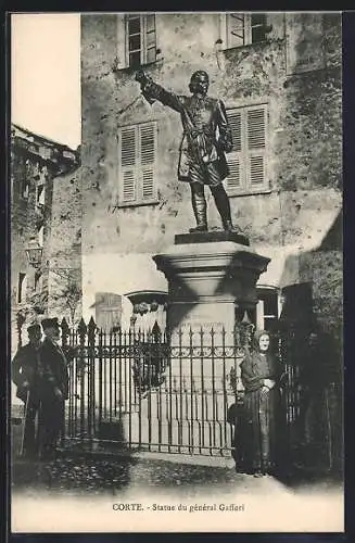 AK Corte, Statue du general Gaffori mit Passanten