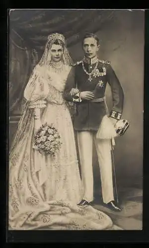 AK Portrait des Kronprinzen Wilhelm von Preussen mit Braut in Hochzeitsmode