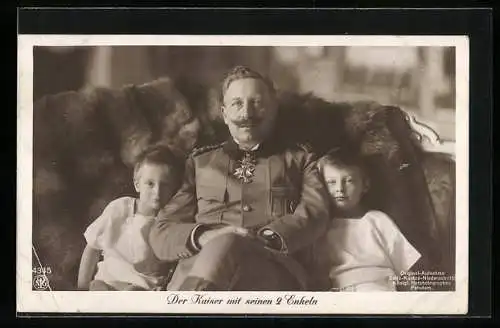 AK Kaiser Wilhelm II. seinen 2 Enkeln