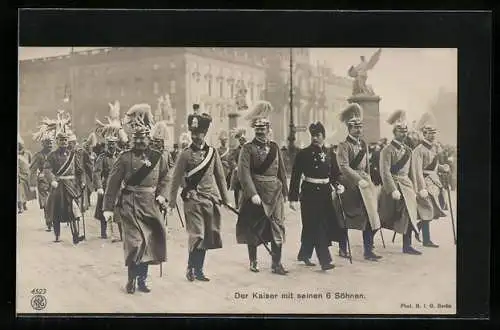 AK Kaiser Wilhem II. von Preussen mit seinen 6 Söhnen bei der Parade