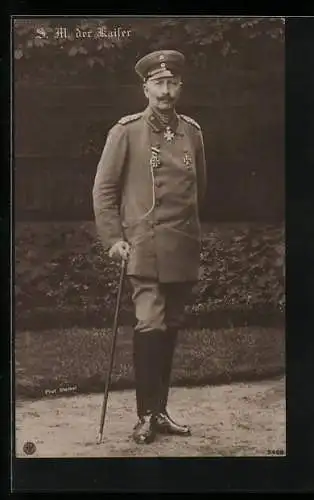 AK Kaiser Wilhelm II., Spazierend, Gehstock