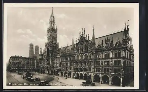 AK München, Rathaus mit Frauenkirche