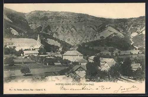 AK Notre-Dame-du-Laus, Ortsansicht mit Berglandschaft