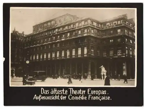 Fotografie unbekannter Fotograf, Ansicht Paris, Aussenansicht Comedie Francaise, ältestes Theater Europas