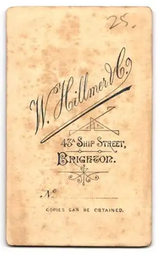 Fotografie W. Hillmer & Co., Brighton, Ship Street 43, Porträt einer Frau