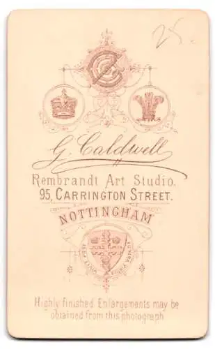 Fotografie G. Caldwell, Nottingham, 95 Carrington Street, Porträt einer jungen Frau