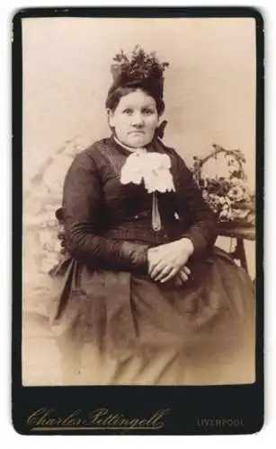 Fotografie Charles Pettingell, Liverpool, London Road 180, Porträt einer älteren Dame