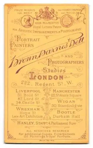 Fotografie Brown - Barnes & Bell, London, Regent St. 222, Porträt eines Mannes mit Bart