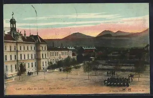 AK Gap, Place du Lycee, Revue Militaire