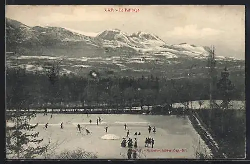 AK Gap, Le Patinage