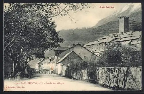 AK St-Clément, Entrée du Village