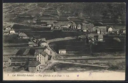 AK La Bessée-Basse, Vue générale et le Pont