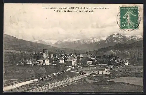 AK La Batier-Neuve, Vue Générale, A droite, le Mont Morgon