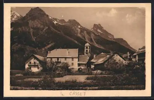 AK Le Casset /Hautes-Alpes, Pied du Village