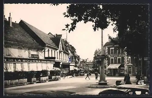 AK Gap, La Place Alsace-Lorraine et la rue Carnot