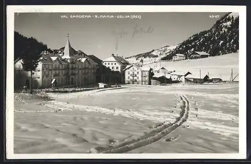 AK Santa Maria /Val Gardena, Panorama mit Selva