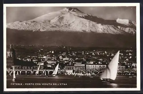 AK Catania, Porto con veduta dell` Etna