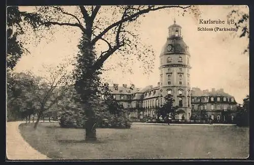 AK Karlsruhe, das Schloss von der Parkseite gesehen