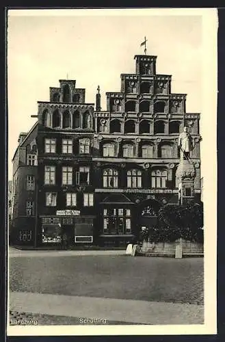 AK Lüneburg, Schütting, Platz mit Denkmal