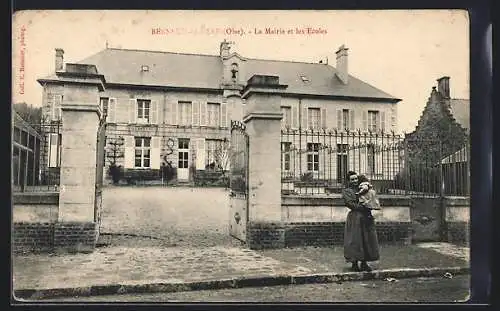 AK Berneuil-s-Aisne, La Mairie et les Ecoles