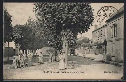 AK Crépy-en-Valois, Place d`Aragon