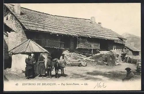 AK Puy Saint-Pierre, Familie vor einem Bauernhaus