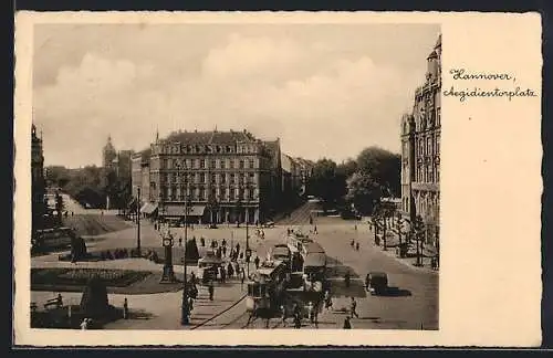 AK Hannover, Strassenbahnen auf dem Aegidientorplatz