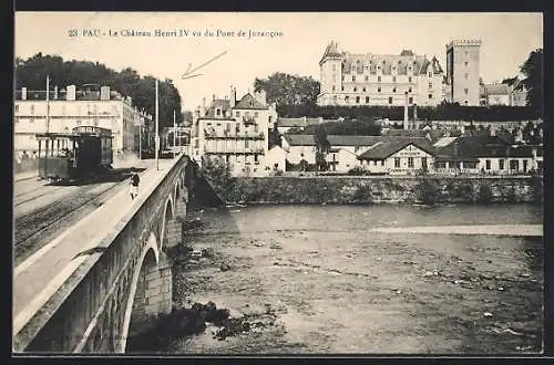 AK Pau, Le Château Henri IV vu du Pont de Jurancon, Schloss und Strassenbahn