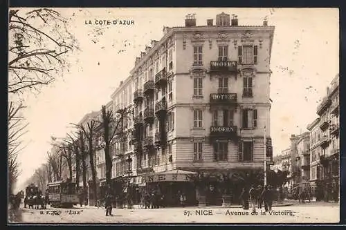 AK Nice, Avenue de la Victoire, Strassenbahn