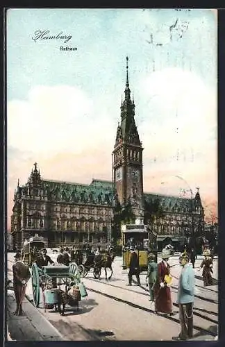 AK Hamburg, Rathaus mit Strassenbahn und Anwohnern