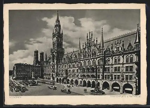 AK München, Strassenbahn am Marienplatz mit Rathaus