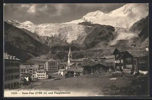 AK Saas-Fee, Partie im Ort an der Kirche, Blick auf den Feegletscher