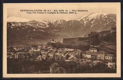 AK Seyne-les-Alpes /B.-A., Vue generale, Vieux Fort Vauban et montagnes Chabanon