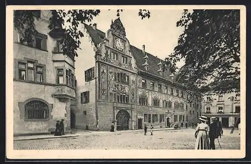 AK Freiburg i. Br., Strassenpartie am alten Rathaus