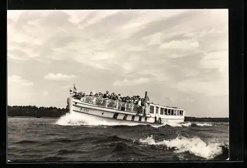 AK Berlin, Fahrgastschiff Friedrich Engels, Weisse Flotte