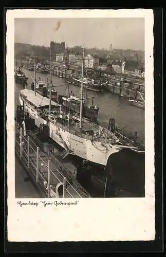 AK Hamburg, Segelschiff Hein Godenwind im Hafen