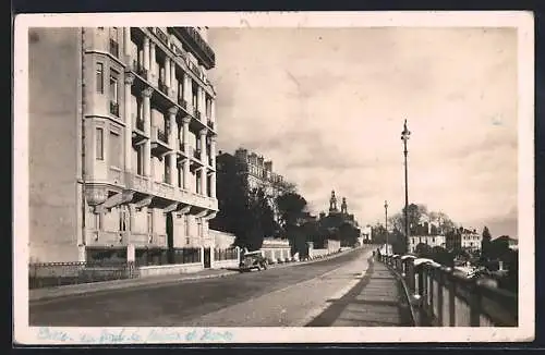AK Pau, Boulevard des Pyrenees, Dans le fond, le Palais d`Hiver