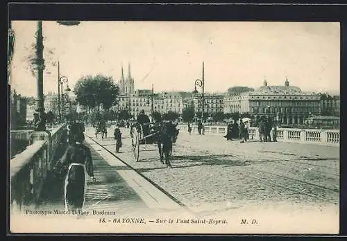 AK Bayonne, Sur le Pont Saint-Esprit